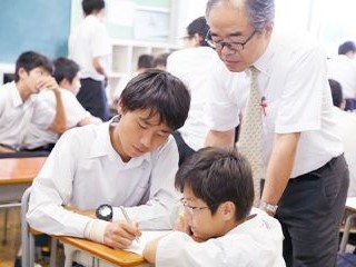 城北埼玉中学・高等学校｜専任教諭／英語（ID：243）の求人画像４