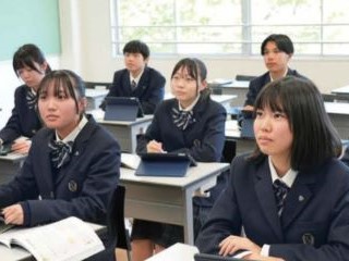 栄北高等学校｜教諭（専任又は有期労働契約）／国語、英語、数学、物理、化学、生物、世界史、日本史、地理、公民、保健体育、家庭、音楽、美術、技術、情報（ID：230）の求人画像１